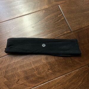 Black lululemon headband